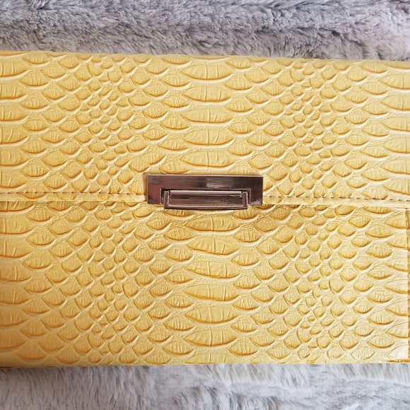 Yellow Clutch Purse - Picture 4 of 6